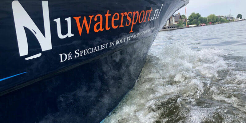 Polyester reinigen en wassen